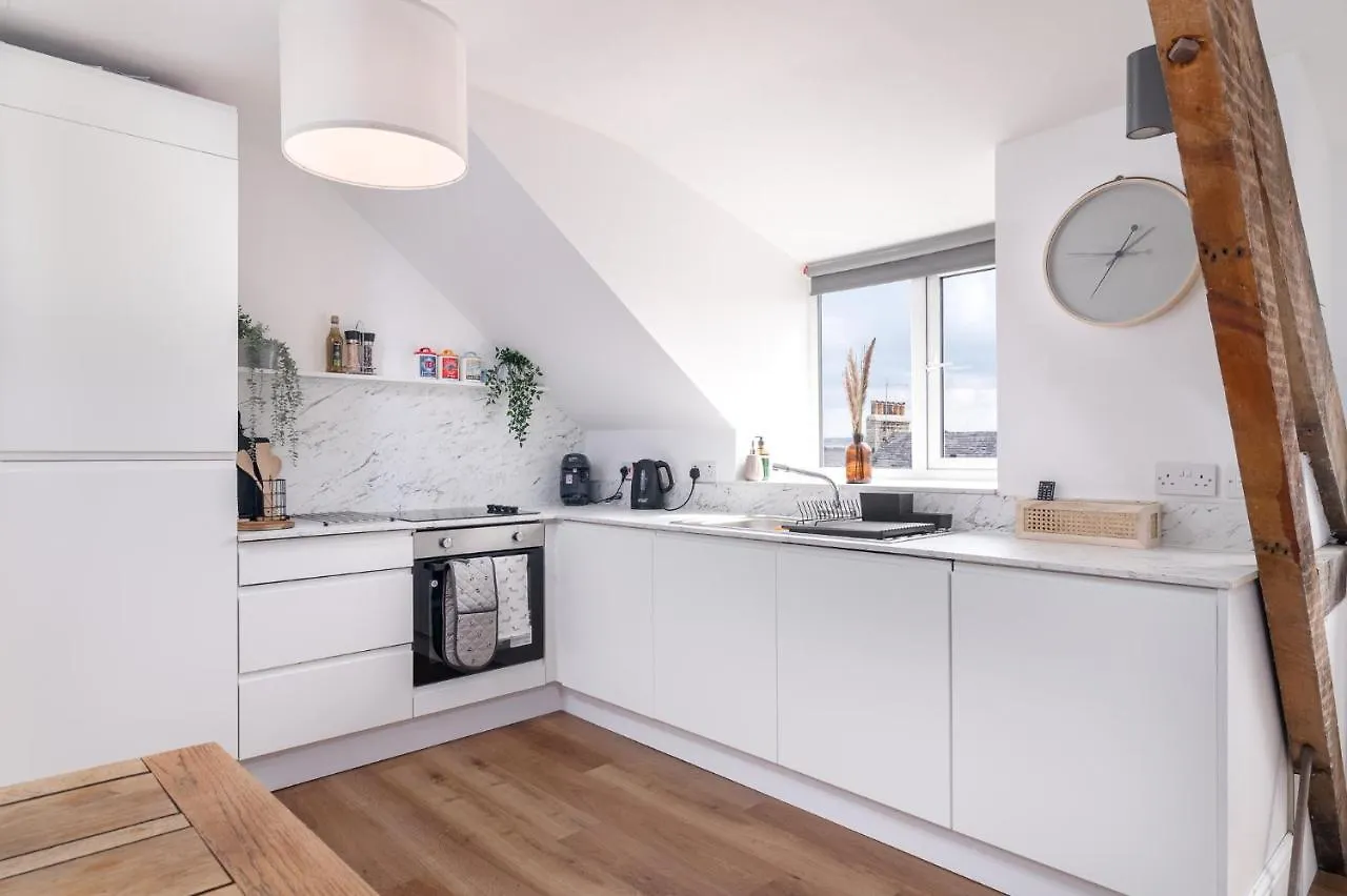 Whitby Heights Apartman