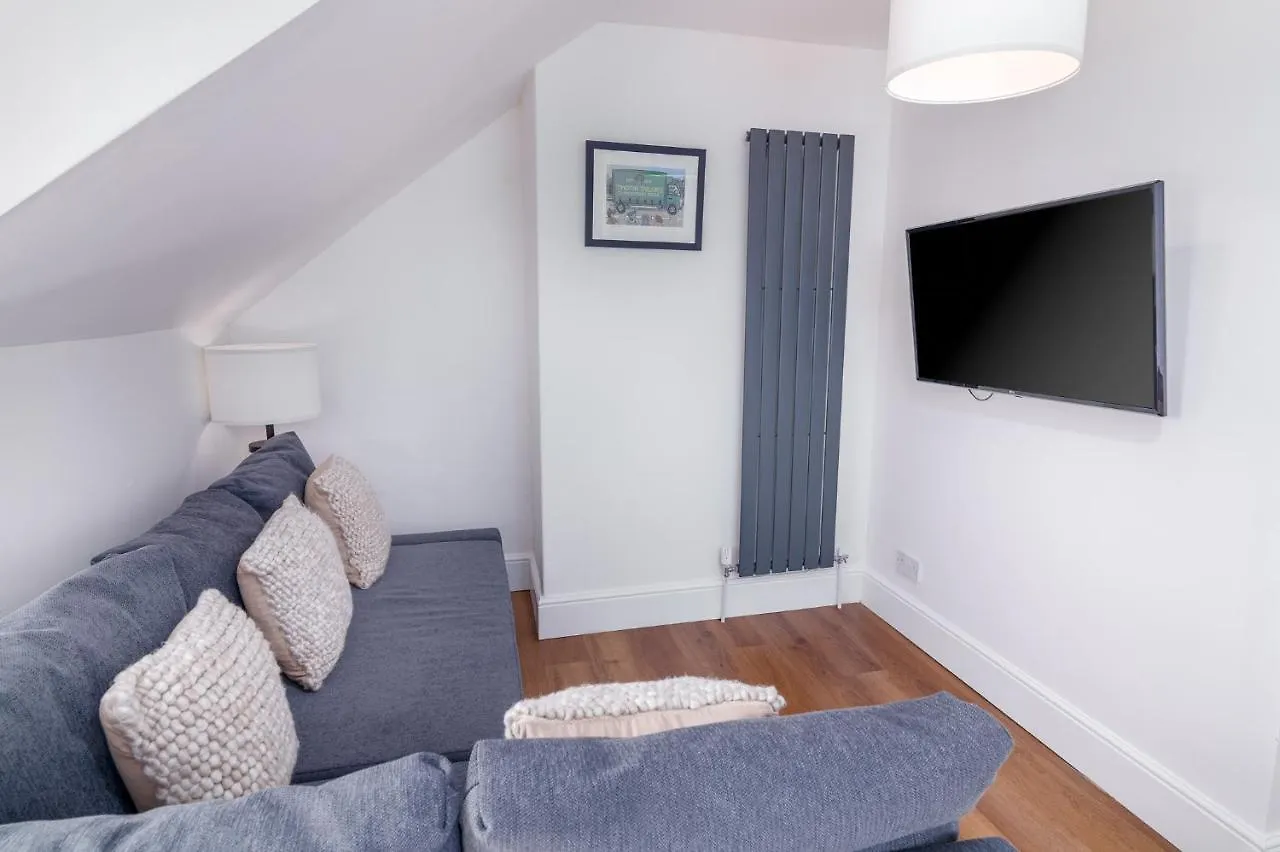 Whitby Heights Apartman