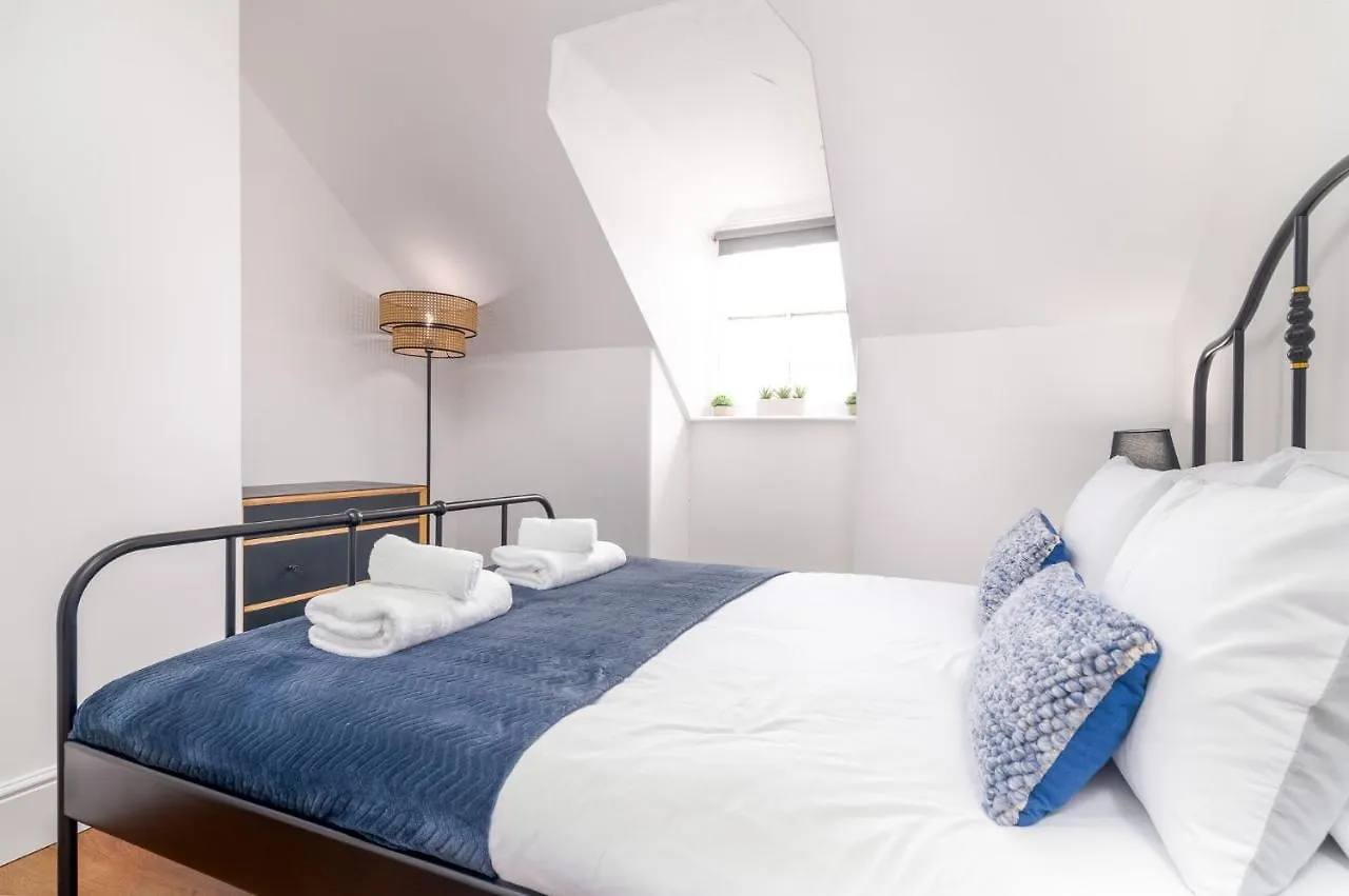 Whitby Heights Apartman 0*,